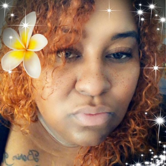 Meet your Posher, Carla - Picture 1 of 1